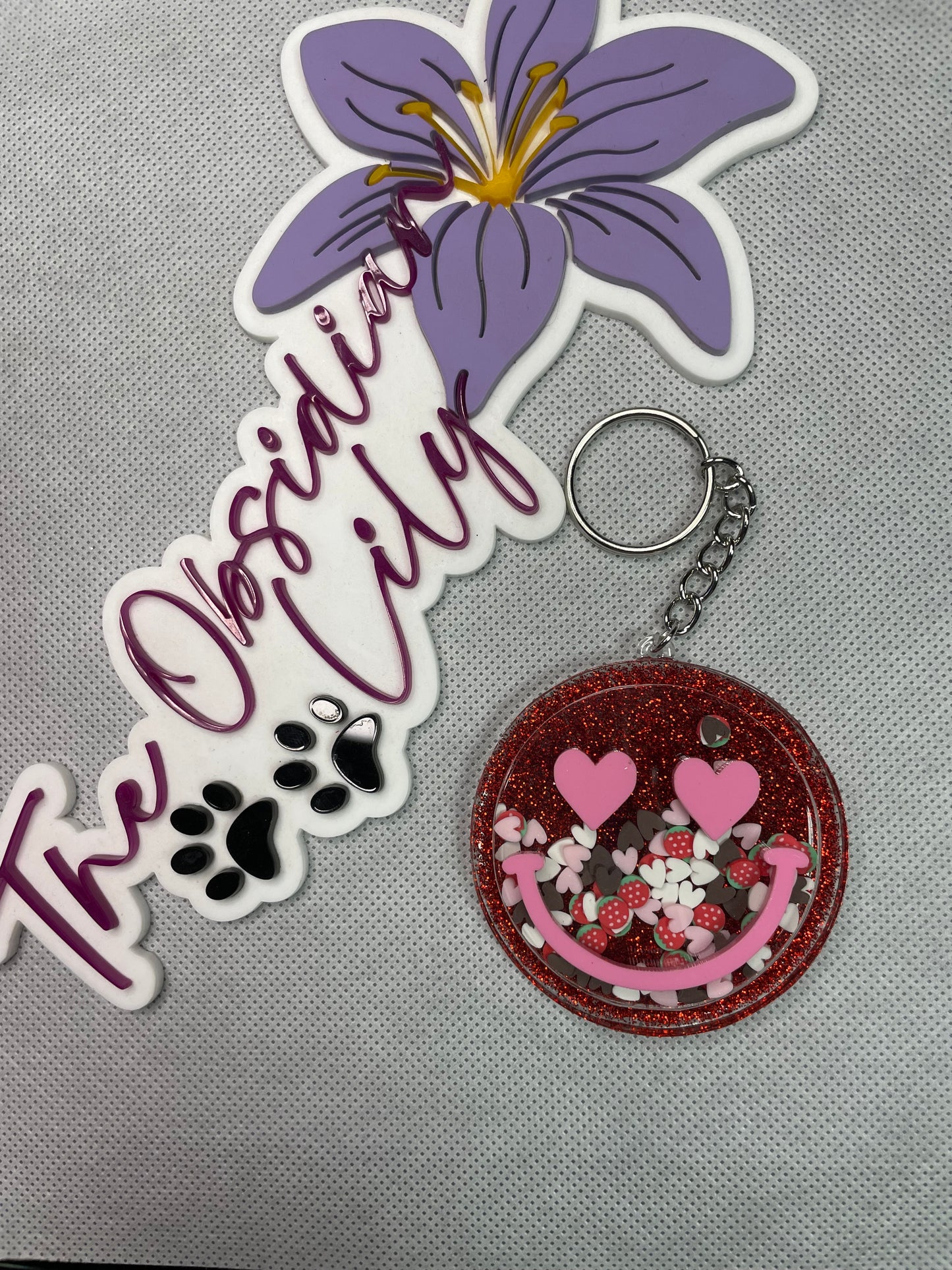 Smiley Shaker Keychain