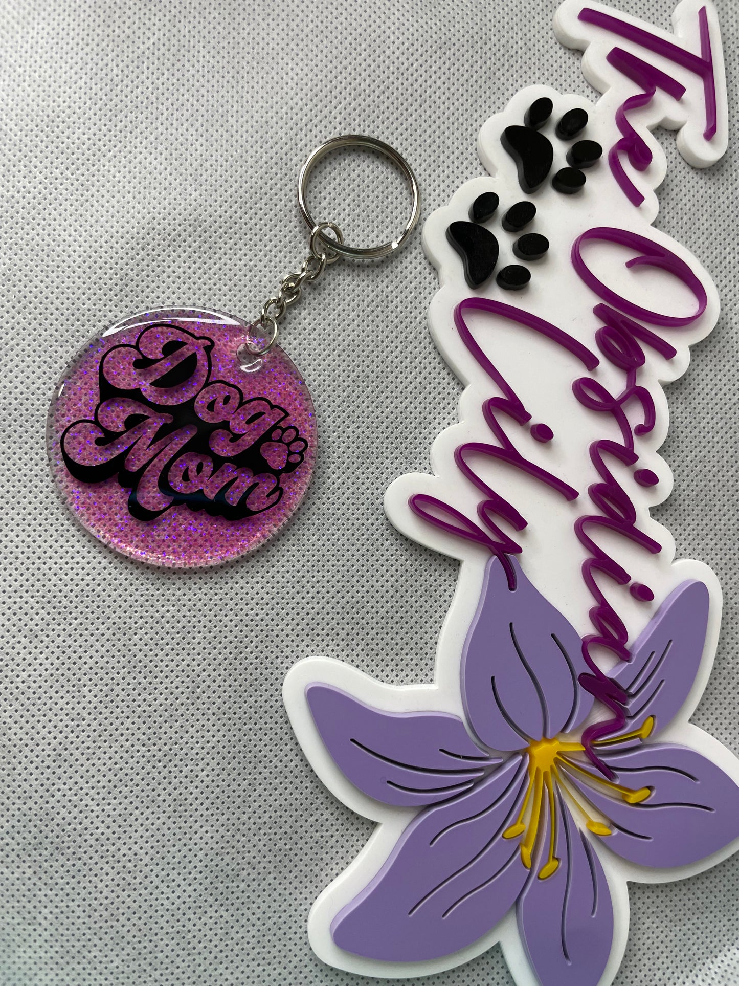 Dog Mom Bubbly Keychain